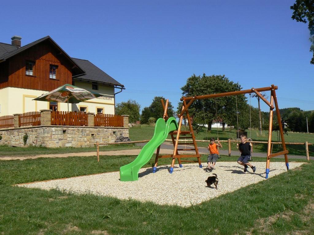 Penzion Na Statku Ceske Petrovice Buitenkant foto